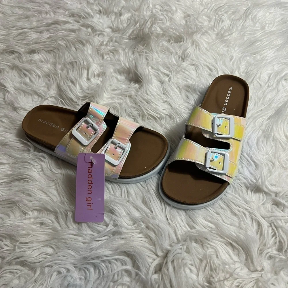 Madden girl Sandles